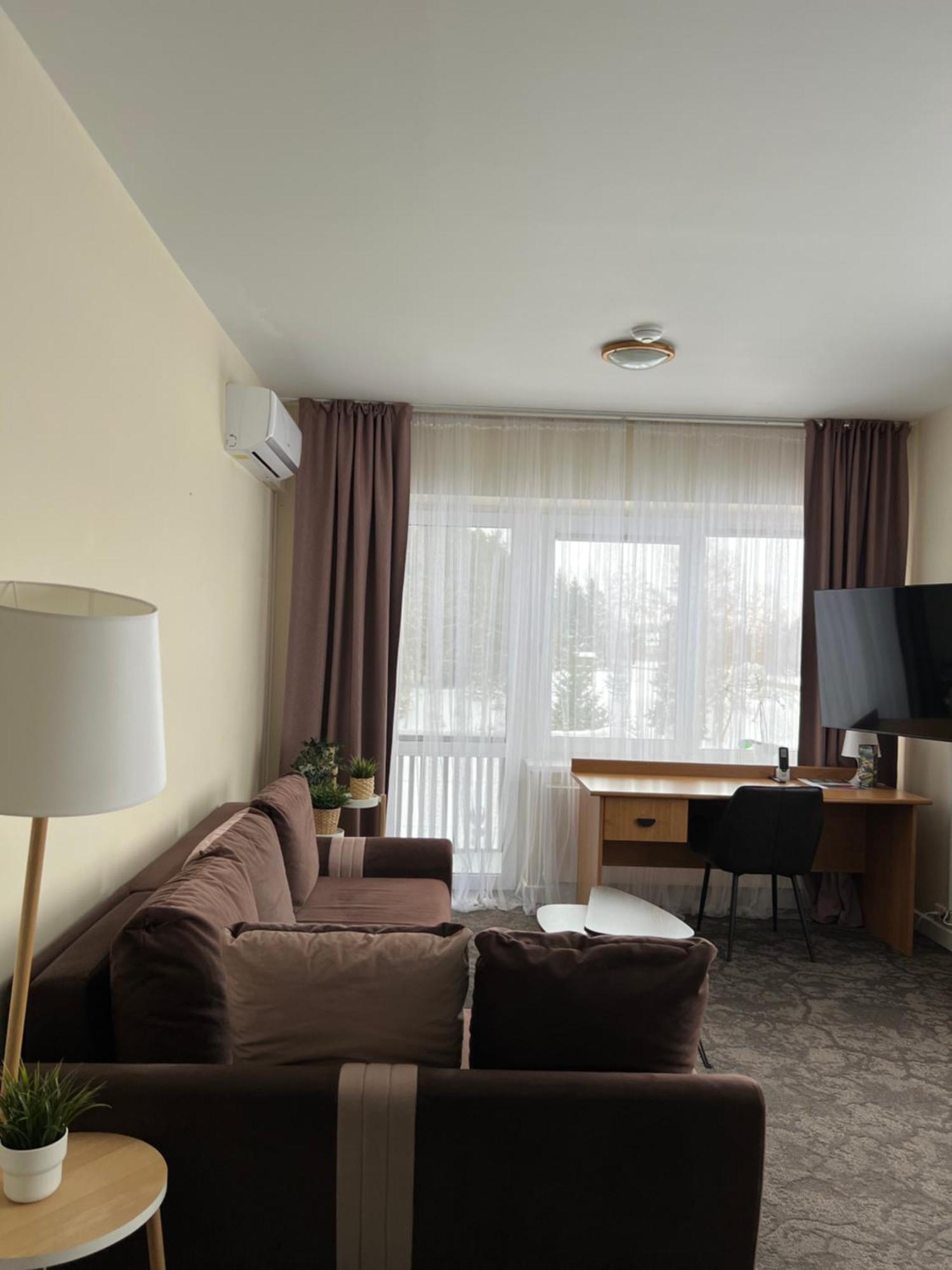 Butenas Hotel Tyla Biržai Екстериор снимка