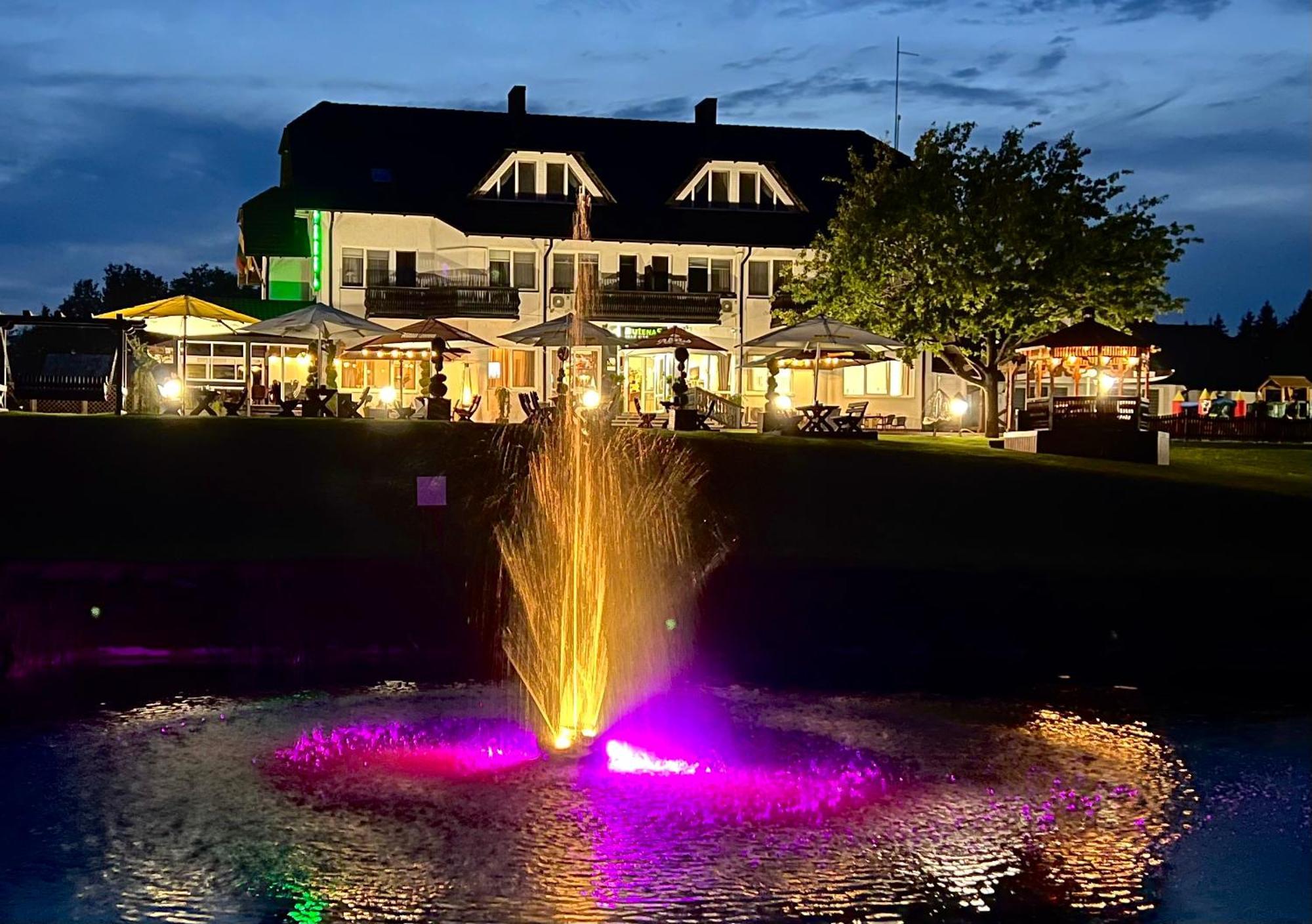 Butenas Hotel Tyla Biržai Екстериор снимка