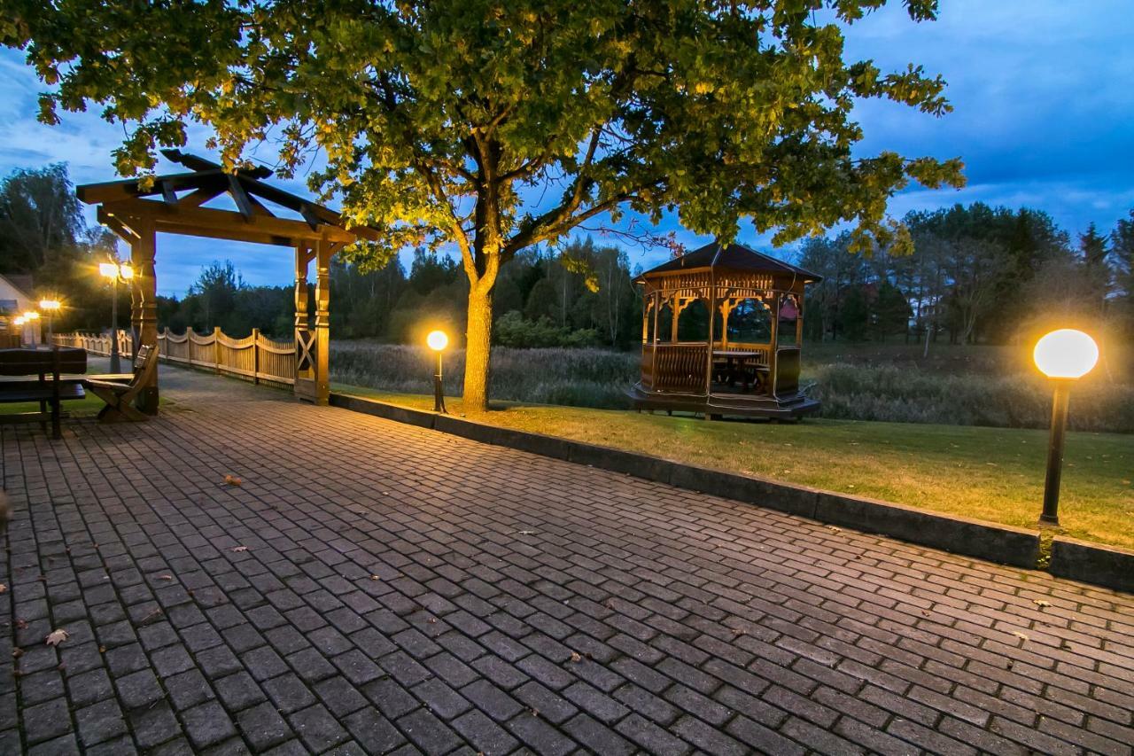 Butenas Hotel Tyla Biržai Екстериор снимка